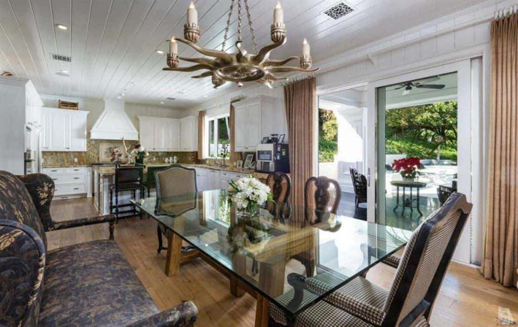 wayne-gretzky-house-kitchen