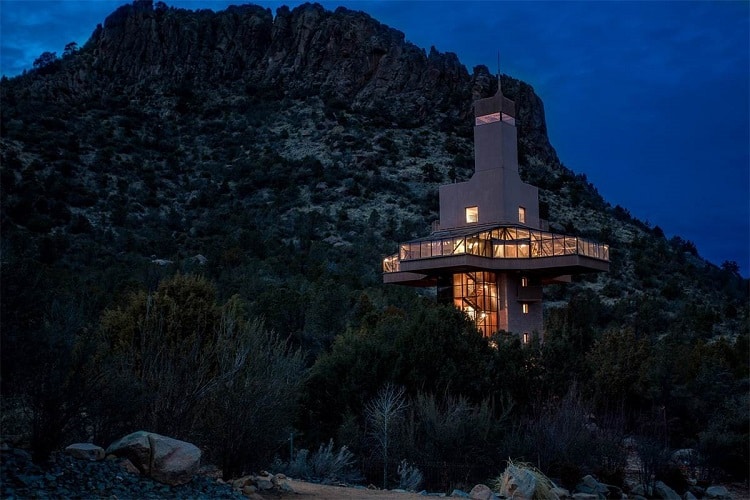 falcon-nest-home-by-night