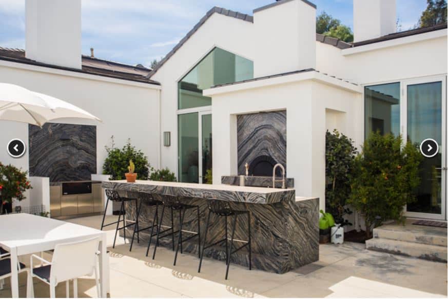 gwen-stefani-house-exterior