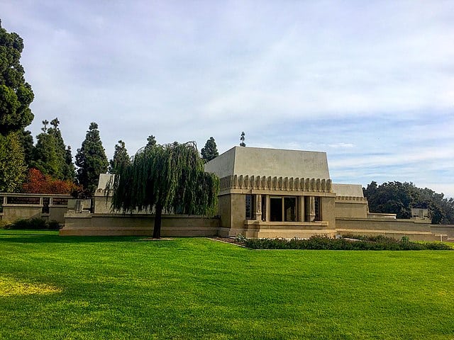 Hollyhock_House_by_Frank_Lloyd_Wright