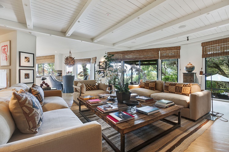 robert-redford-st-helena-home-living-room