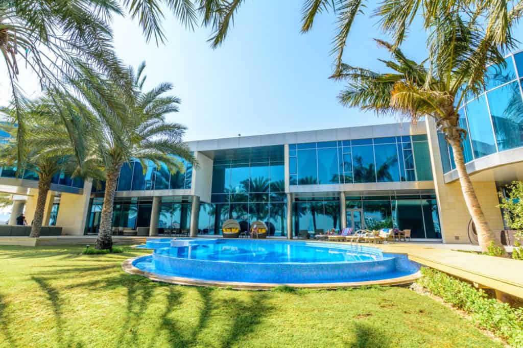 Eleven-bedroom Villa in Palm Jumeirah - exterior