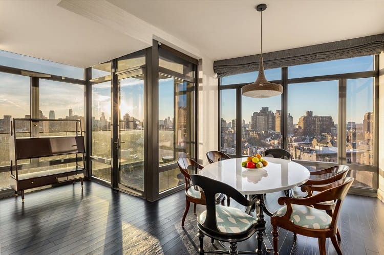 condo-at-the-greenwich-lane-views-from-apartment
