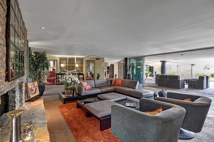 bing-crosby-house-living-room