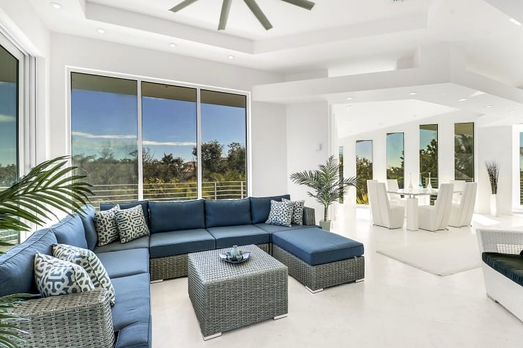 hideaway beach home on private lot going to auction
