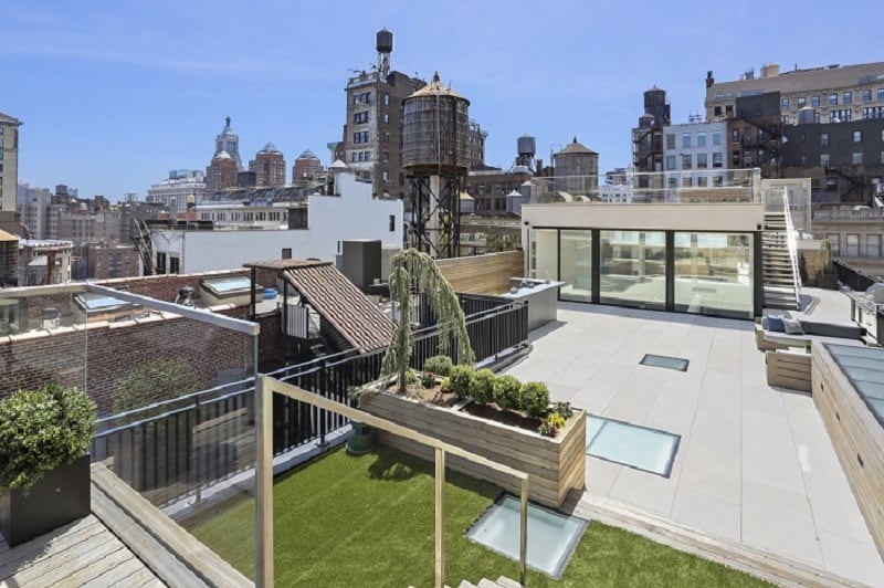 penthouse loft at 5 east 7th street with huge rooftop decks