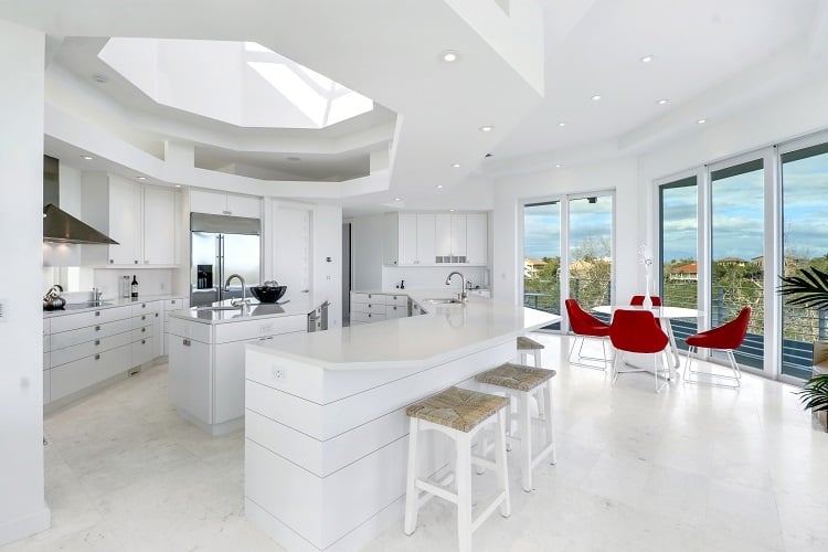 hideaway beach home on private lot going to auction