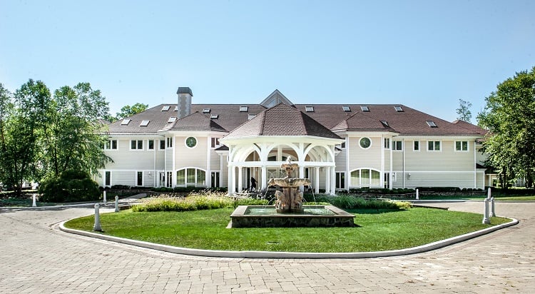 50 cent's house in connecticut exterior