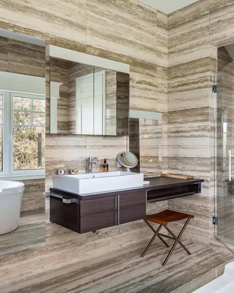 Mansion in the Hamptons for sale