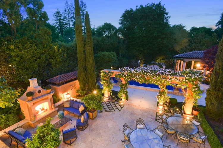 the hannaston estate in palo alto