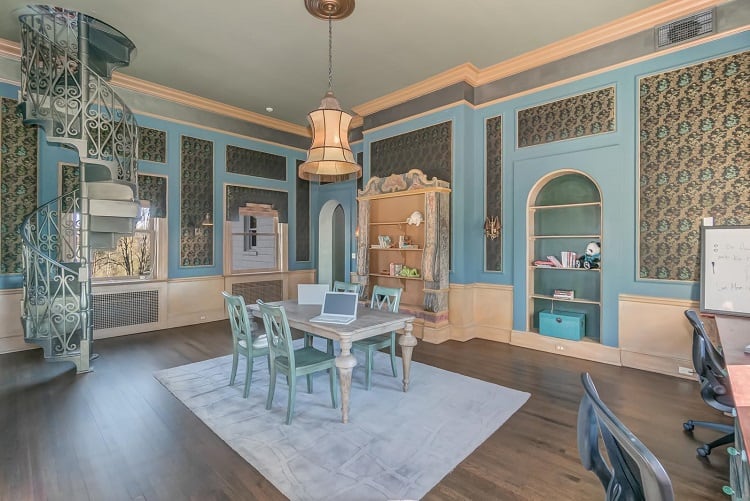 Inside the gloria crest estate.