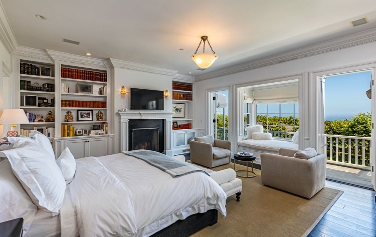 rob lowe house in montecito california  bedroom