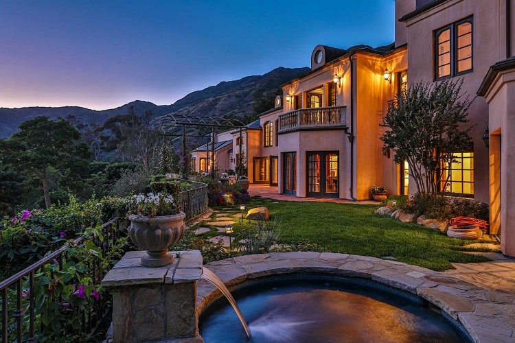 luxury Malibu Estate Previously Owned by Kelsey Grammer