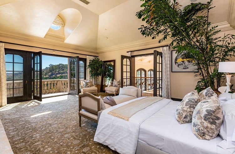 luxury Malibu Estate Previously Owned by Kelsey Grammer