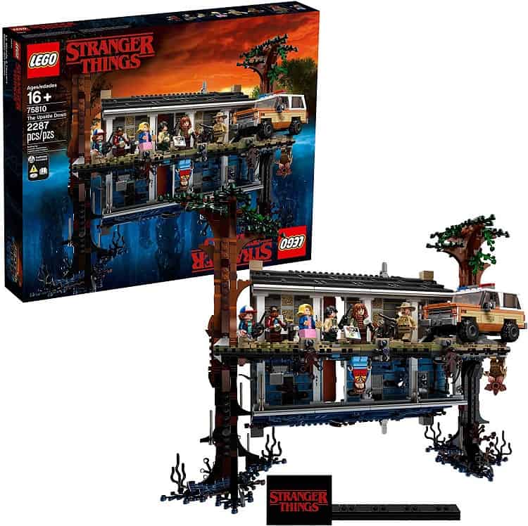 stranger things lego set byers house and hoppers car