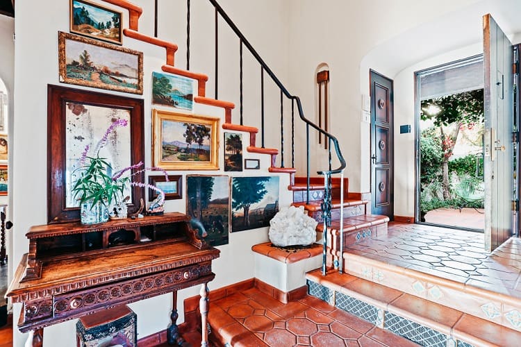 house for sale 3892 Franklin Avenue, Los Angeles CA