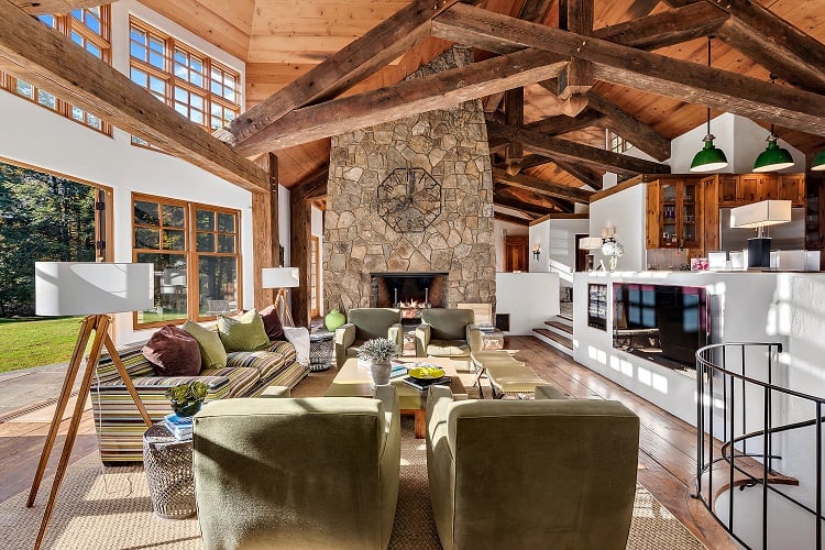 homes with great fireplaces