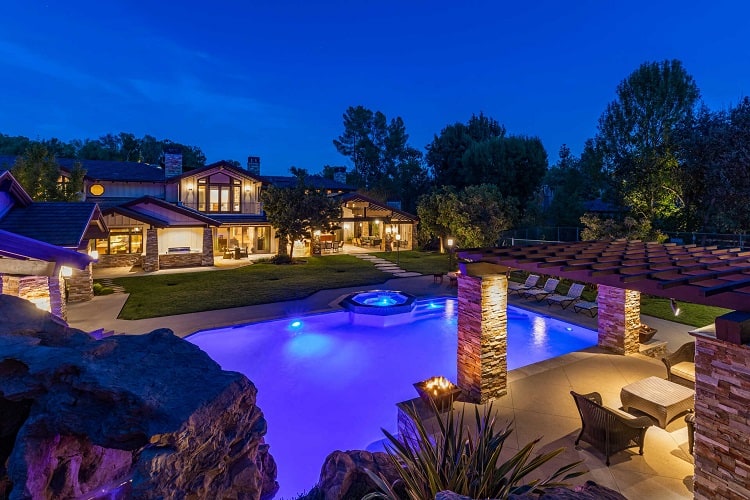 L.A. home with Star Wars-themed basement