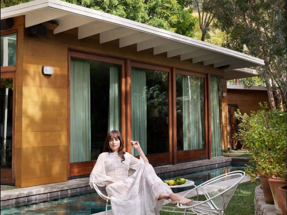 29+ Dakota Johnson House Tour Pics