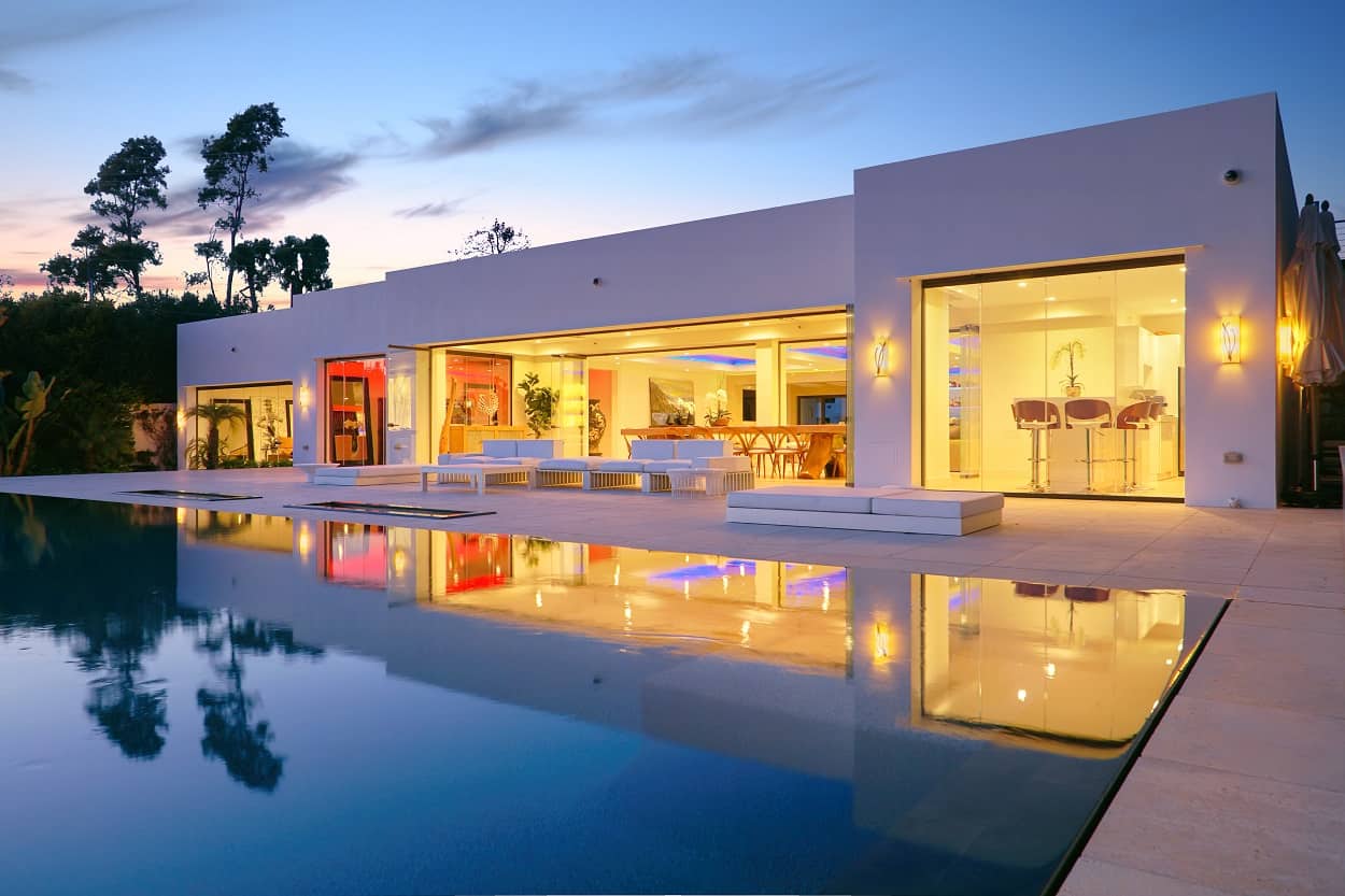 stunning luxury home in montecito