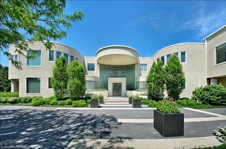 michael jordan house, exterior