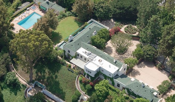 10 Major Celebrities And Celebrity Couples Who Call Beverly Hills Home