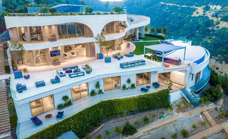 Aerial view of Travis Scott's house in Los Angeles, an ultra-modern mansion perched high atop the L.A. hills