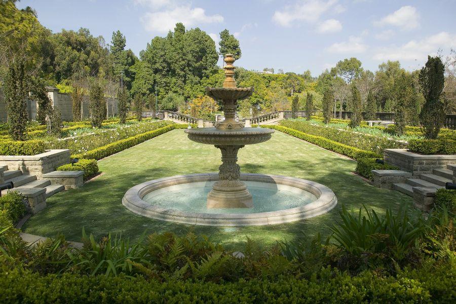 Greystone Mansion public gardens