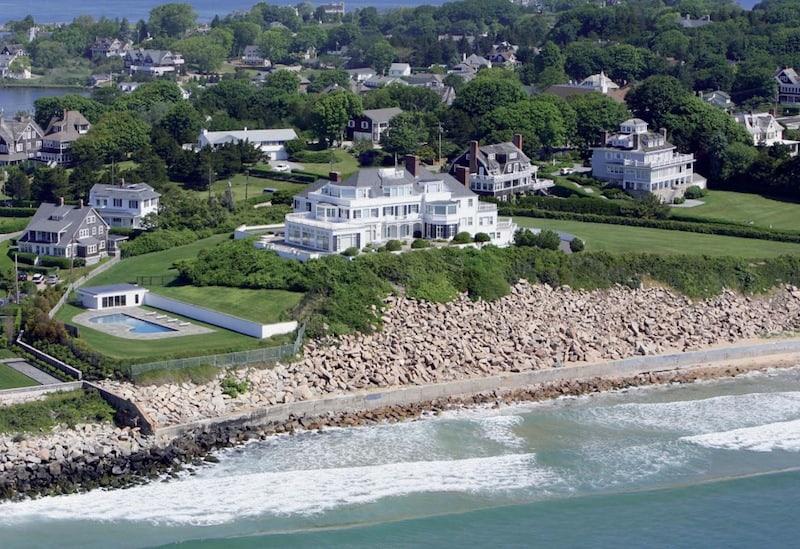 tour of holiday house rhode island