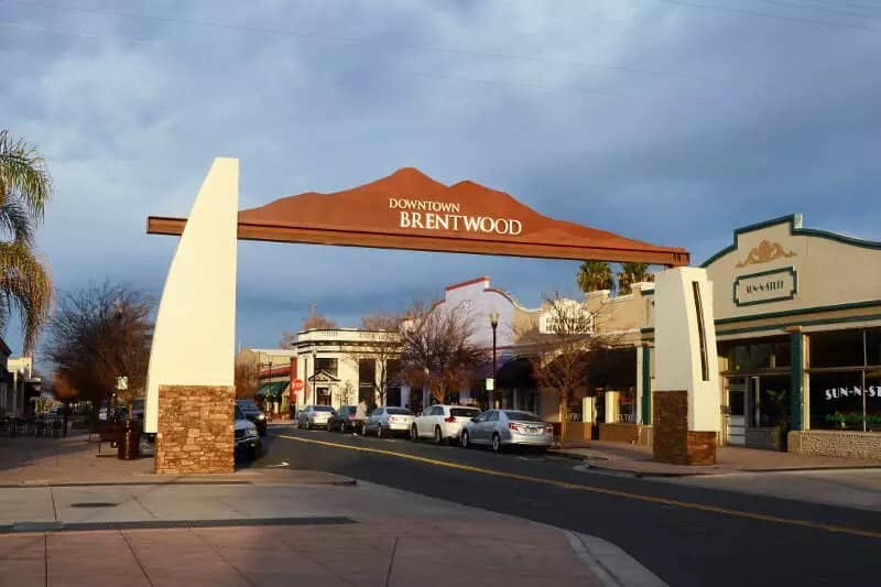 brentwood sign