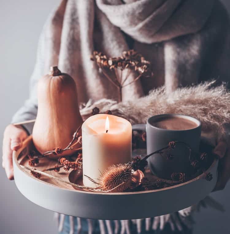 fall decor with a candle centerpiece. 