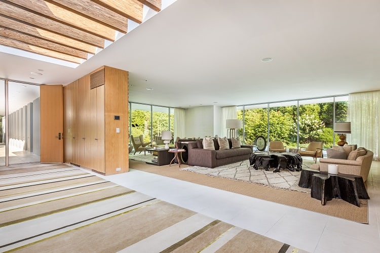 Shigeru Ban-designed home in Long Island, NY