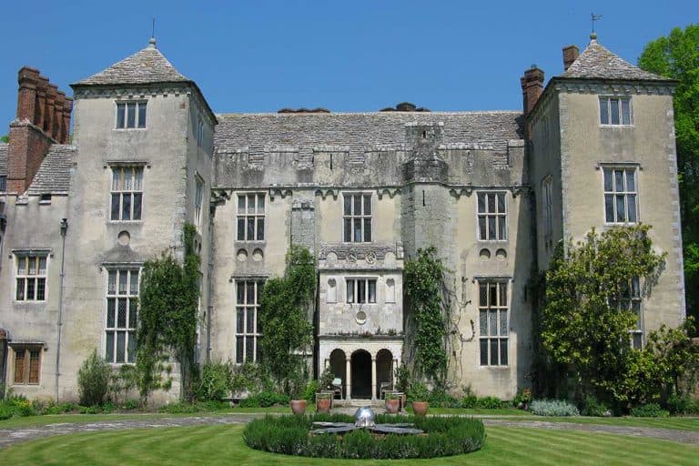 Cranborne Manor which appears in latest adaption of rebecca