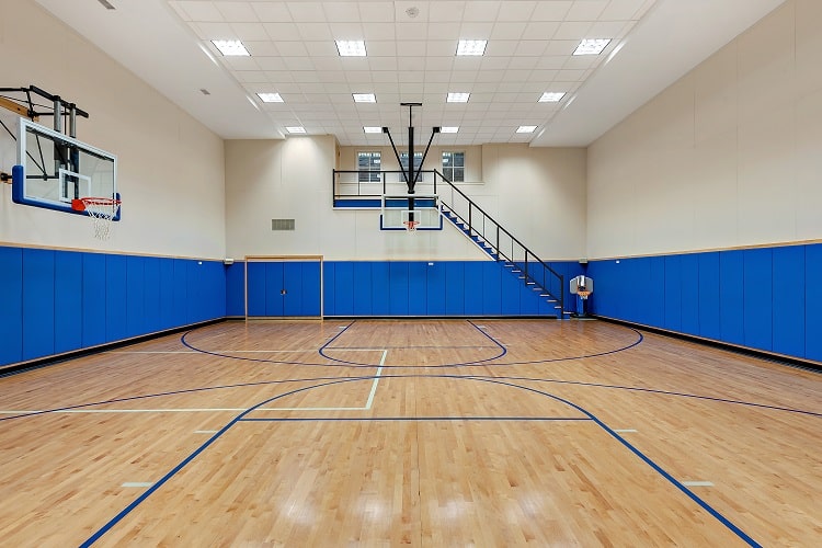 house for sale with two basketball courts
