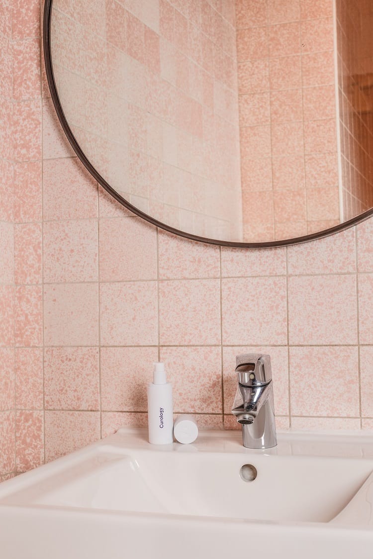 pink bathroom tiles 