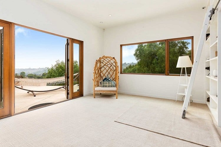 Bedroom Inside the former California home of the Hemsworth brothers.