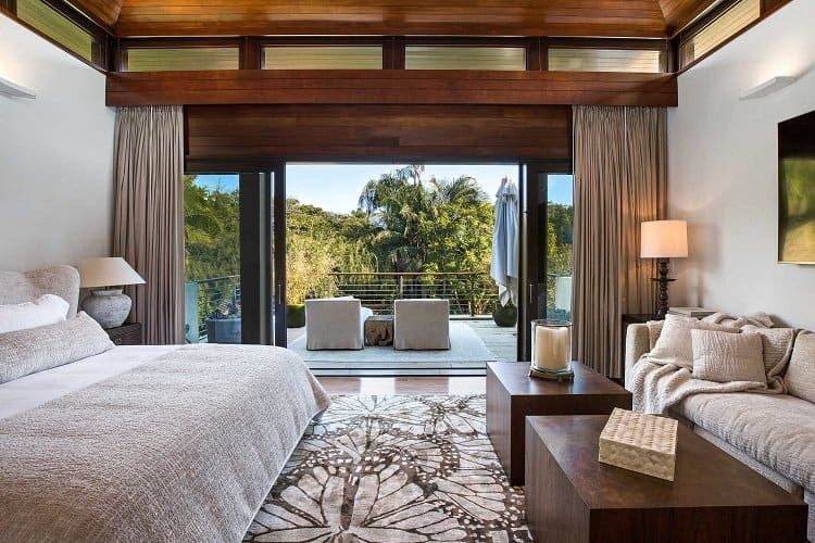 primary suite in matt damon's los angeles house