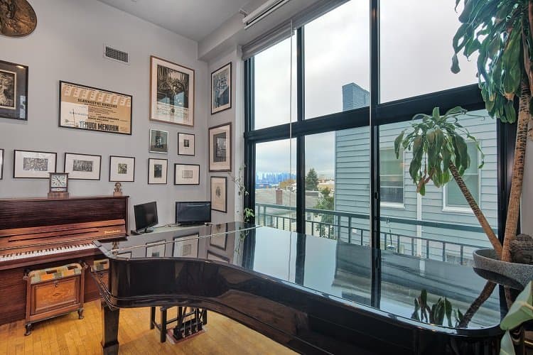 steinway piano in new jersey apartment