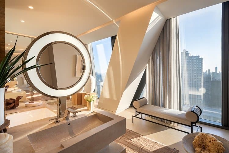 ultra-luxurious bath in new manhattan skyscraper
