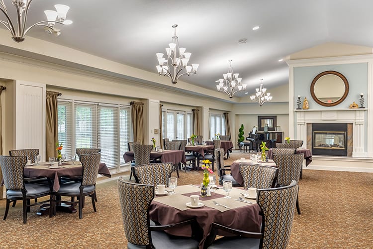 Dining room at the Brookdale Stonebridge Ranch, a top-rated assisted living and Alzheimer's and dementia care community in McKinney, TX.