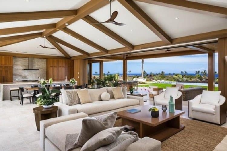 Inside Matthew McConaughey most recent real estate purchase, a $7.8 million house in Hawaii which sits on a one acre lot.