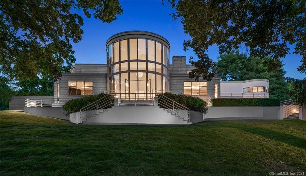 The Morris House in Greenwich CT, designed by renowned architected Ulrich Franzen. 