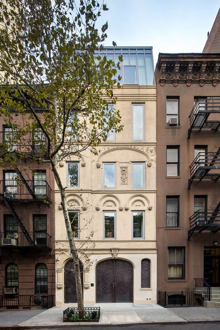 exterior architecture of the waterfall mansion in new york city