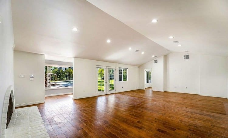 zendaya's house inside, with an open floor plan 