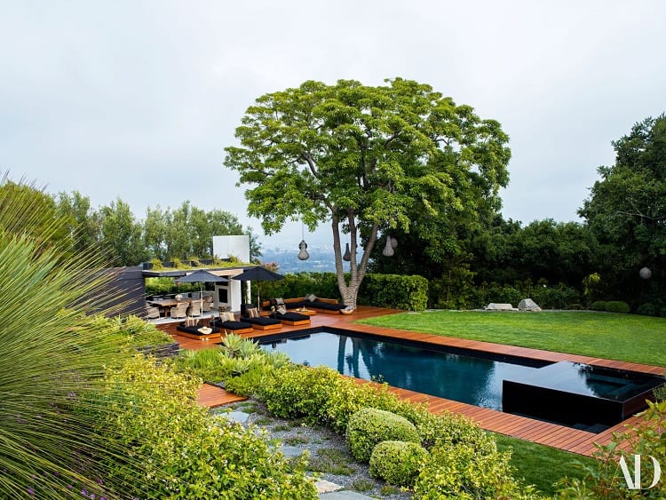 Jennifer Aniston's backyard and pool with views of the city