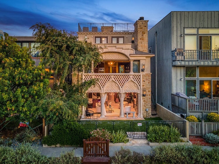 beautiful architecture of a venetian-inspired home in Venice, California