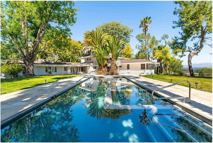exterior of Zendaya's house and pool