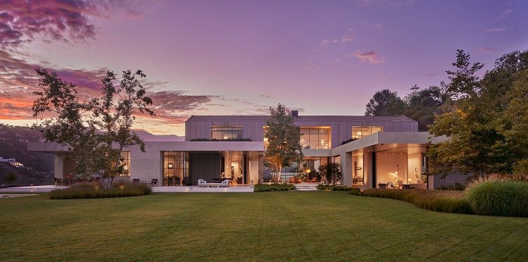 newly-built-contemporary-home-brentwood