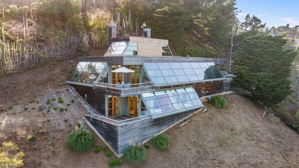 San Francisco house that looks like the perfect villain lair