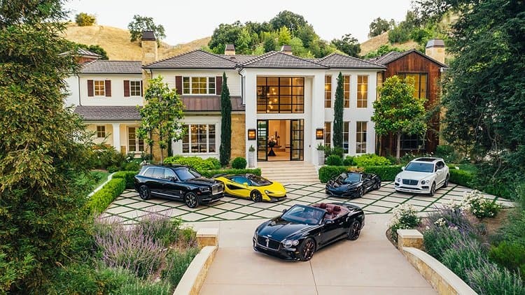 The Weeknd's former house in Hidden Hills, which he sold to Madonna shortly before buying his new Bel-Air pad